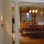 FOYER & DINING ROOM SEPERATION WITH ELEGANT MILLWORK